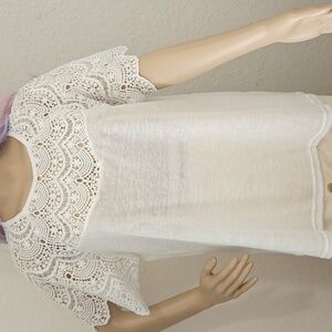 Elegant White Lace Women's Top